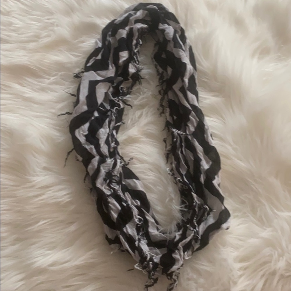 Black and white chevron scarf